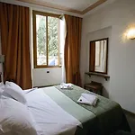 מלון Domus Florentiae 4*