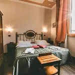מלון Domus Florentiae 4*