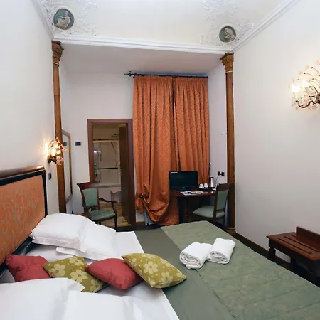 Domus Florentiae Отель