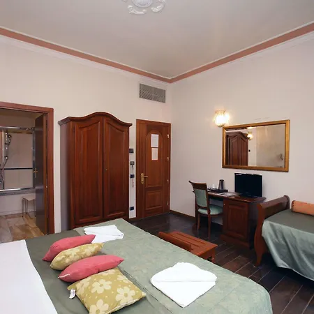 Отель Domus Florentiae Флоренция
